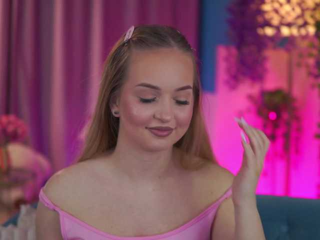 ElyssawetXX's BongaCams show and profile