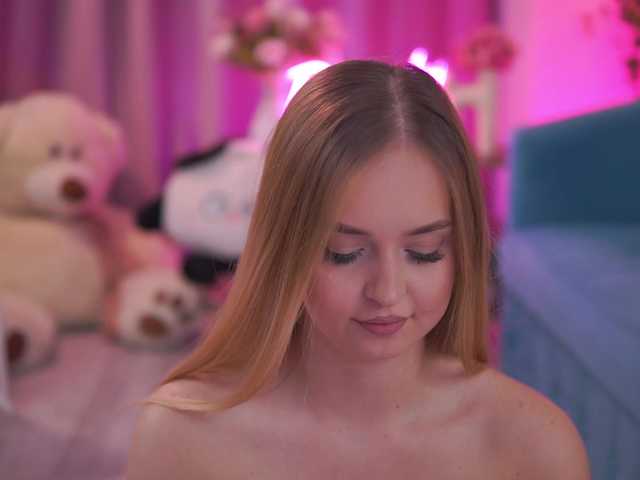 ElyssawetXX's BongaCams show and profile