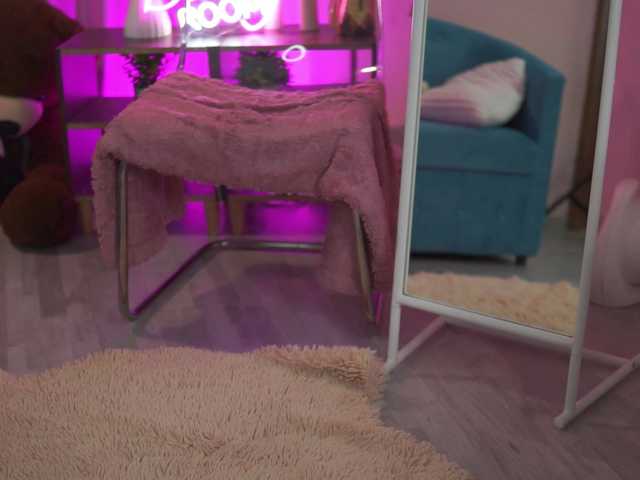 ElyssawetXX's BongaCams show and profile