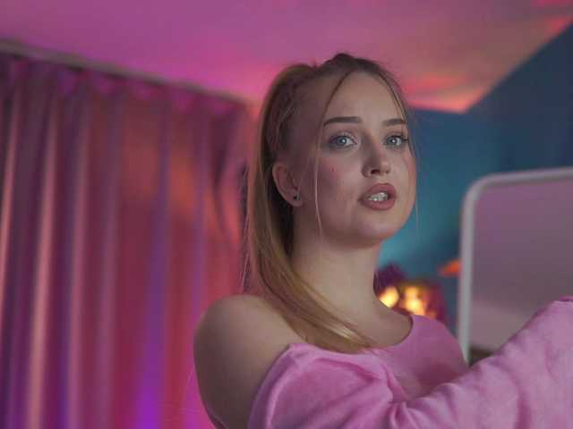 ElyssawetXX's BongaCams show and profile