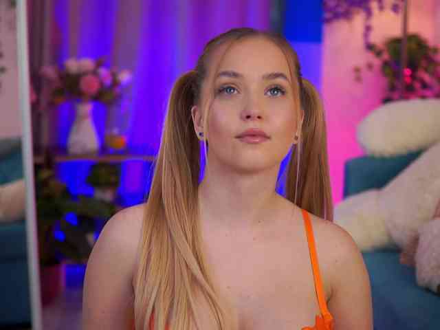 hidden sex cam ElyssawetXX