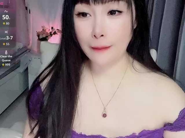 Wink-WeiWei's BongaCams show and profile