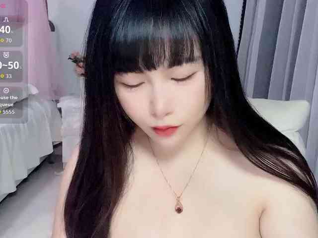 naked chat Wink-WeiWei