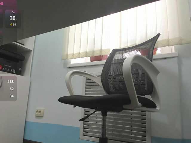 Lyalya7771's BongaCams show and profile