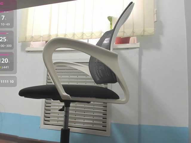 Lyalya7771's BongaCams show and profile