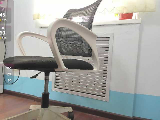 Lyalya7771's BongaCams show and profile