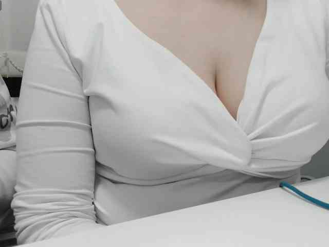 Lyalya7771 Live Webcam on BongaCams