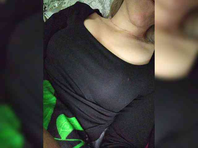 Kukolka11 Live Webcam on BongaCams