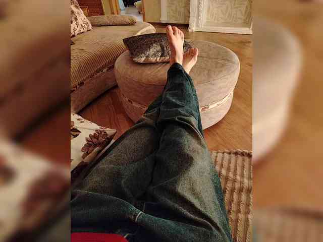 Kukolka11 Live Webcam on BongaCams