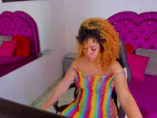 BebyDoll22 webcam