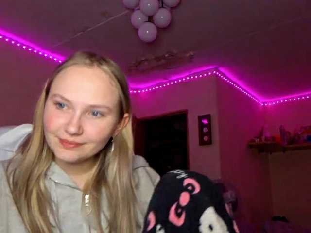 MilagroKailey's BongaCams show and profile