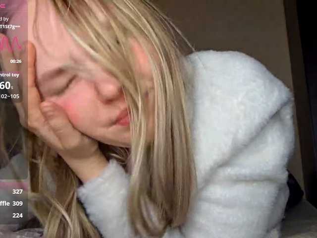 MilagroKailey's BongaCams show and profile