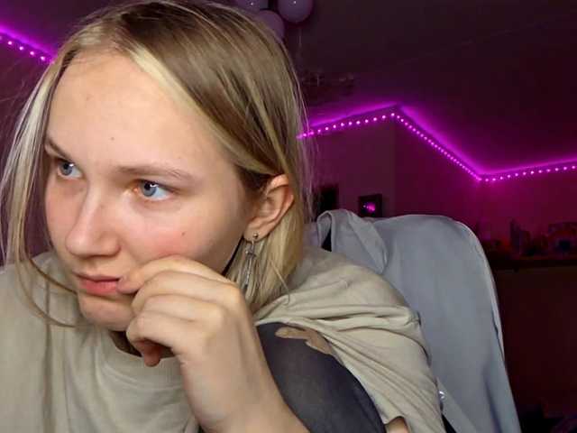 MilagroKailey's BongaCams show and profile