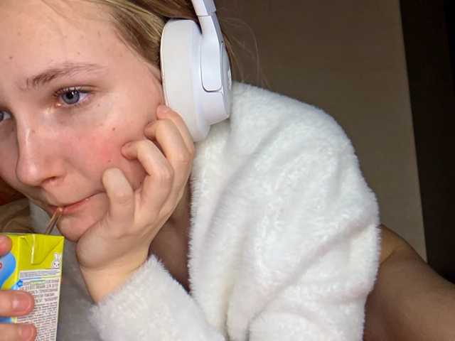 MilagroKailey's BongaCams show and profile