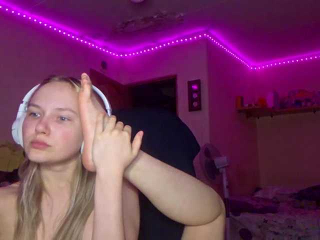 MilagroKailey's BongaCams show and profile