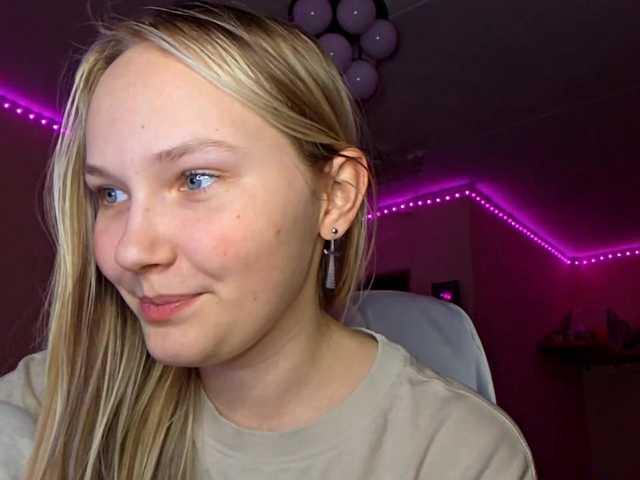 MilagroKailey's BongaCams show and profile