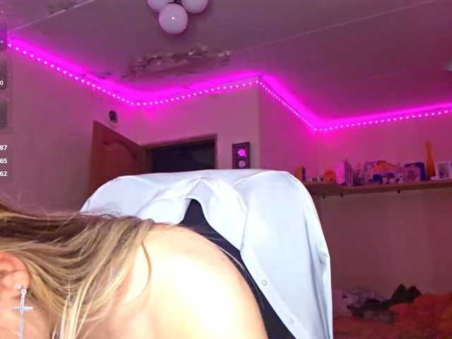 MilagroKailey's BongaCams show and profile