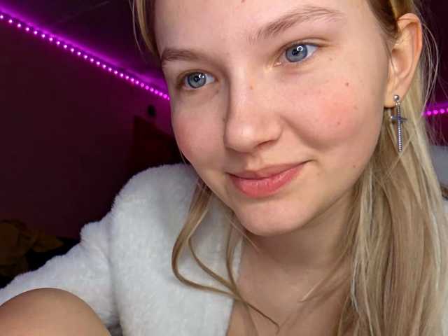 MilagroKailey's BongaCams show and profile
