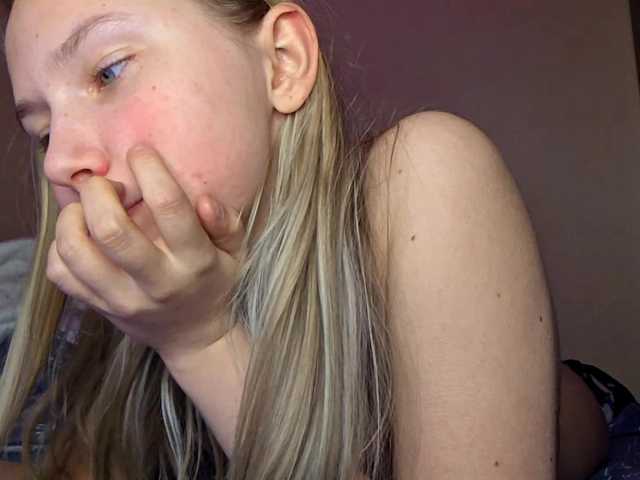 le modèle MilagroKailey est en webcam porno dans un show sur le site bongacams, il possède les tags suivants: White/Caucasian,Blonde,Trimmed