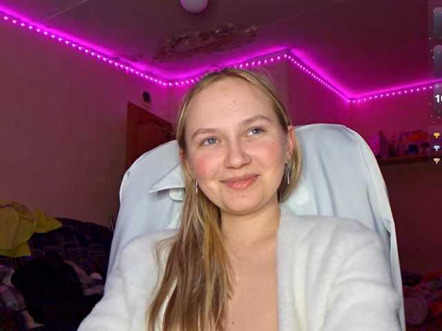 MilagroKailey's BongaCams show and profile