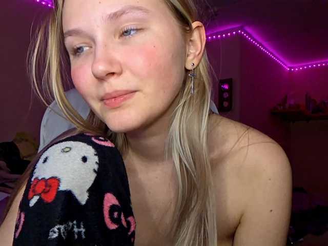 MilagroKailey's BongaCams show and profile