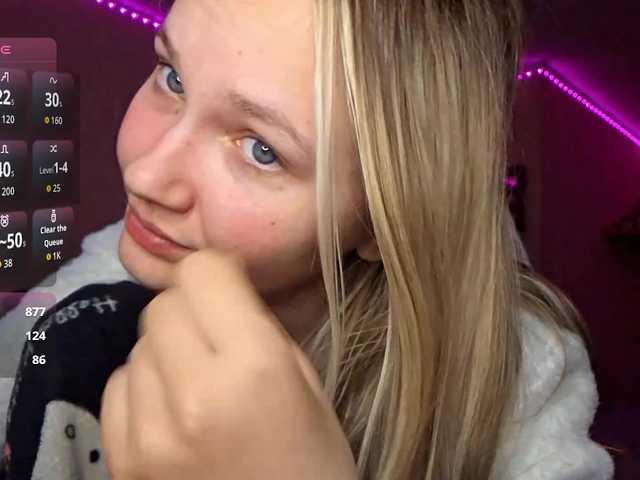 le modèle MilagroKailey est en webcam porno dans un show sur le site bongacams, il possède les tags suivants: White/Caucasian,Blonde,Trimmed