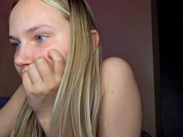 MilagroKailey's BongaCams show and profile