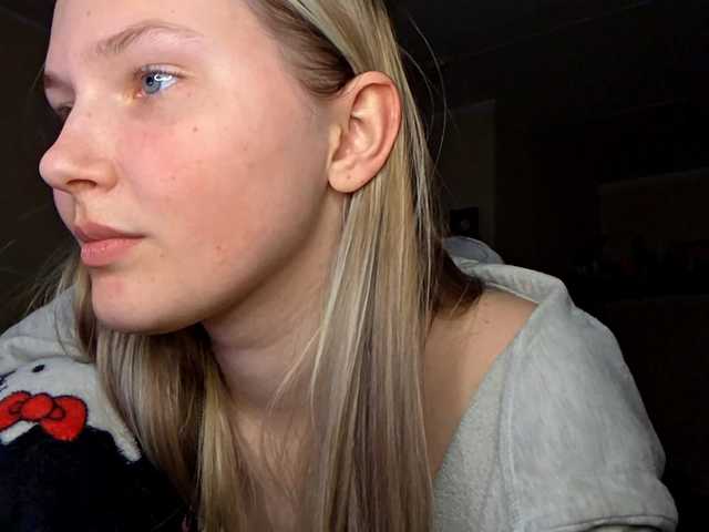 MilagroKailey's BongaCams show and profile