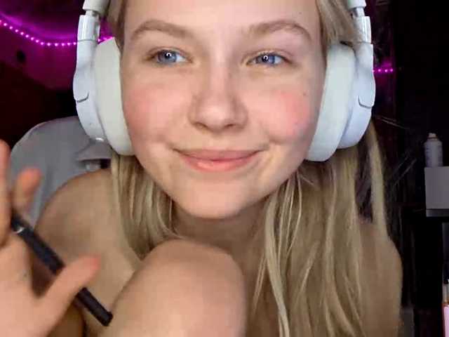 MilagroKailey's BongaCams show and profile