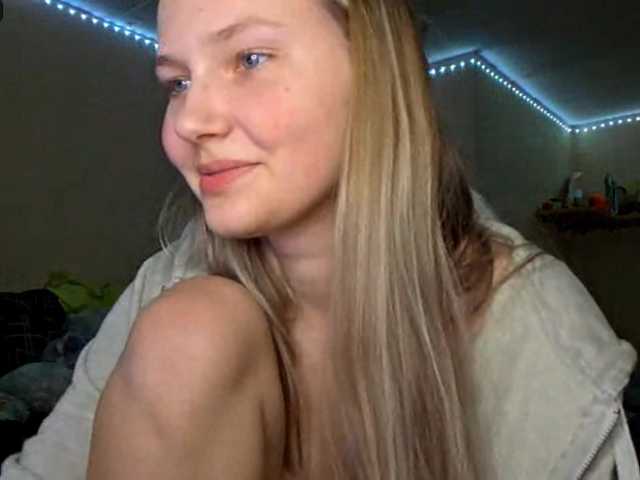 MilagroKailey's BongaCams show and profile