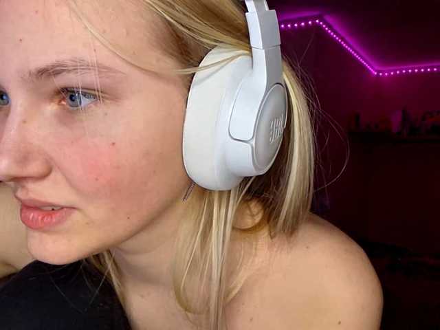 MilagroKailey live cam