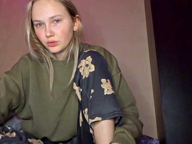 MilagroKailey's BongaCams show and profile