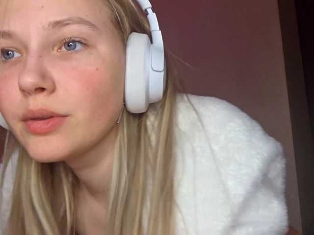 MilagroKailey's BongaCams show and profile