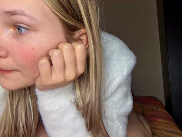 MilagroKailey's BongaCams show and profile