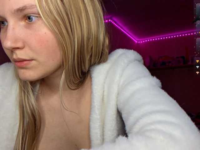 MilagroKailey's BongaCams show and profile