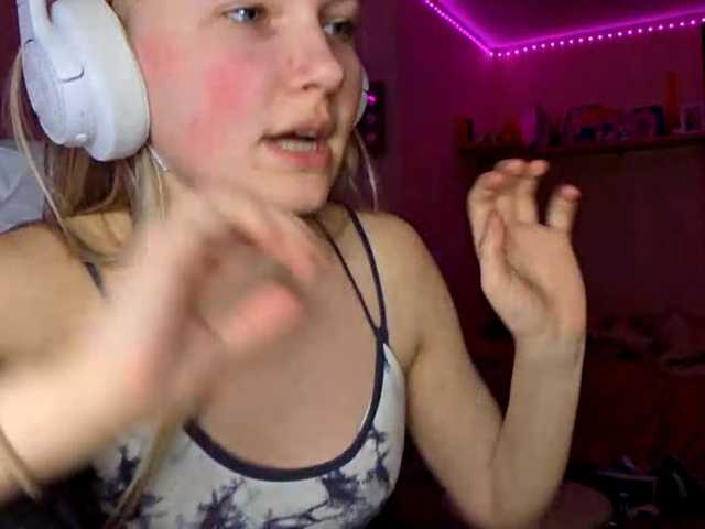 MilagroKailey's BongaCams show and profile