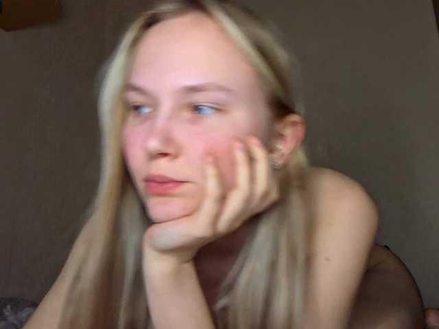 MilagroKailey's BongaCams show and profile