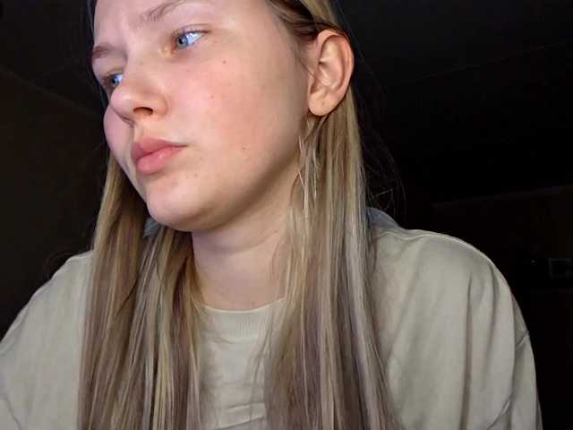 MilagroKailey's BongaCams show and profile