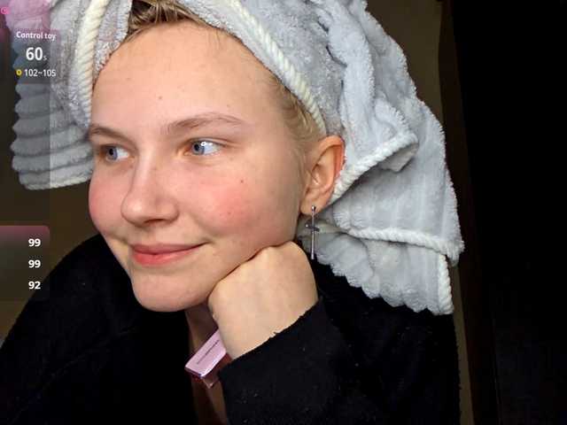 MilagroKailey's BongaCams show and profile