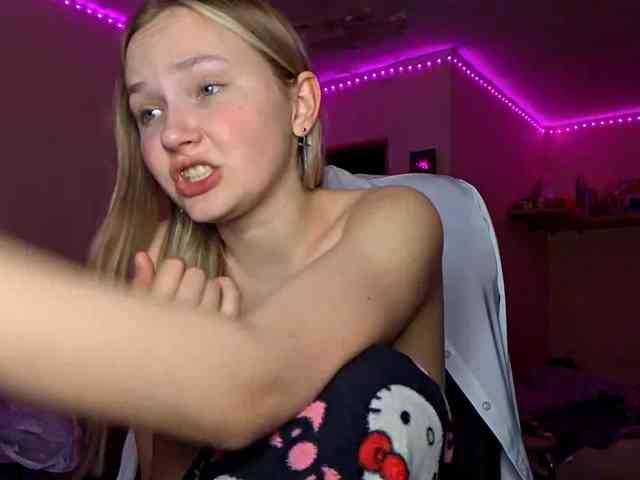 MilagroKailey webcam