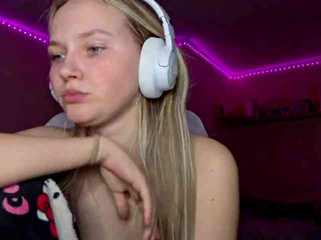 MilagroKailey webcam