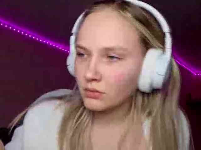 MilagroKailey webcam