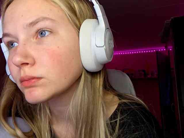 MilagroKailey webcam