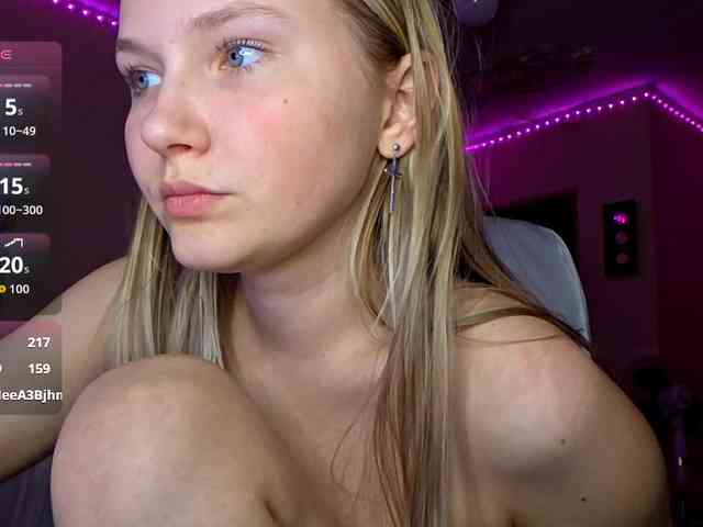 MilagroKailey webcam