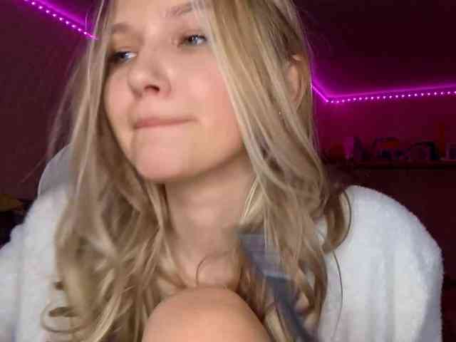 MilagroKailey webcam