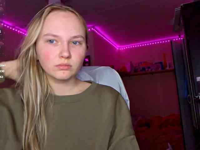 MilagroKailey webcam