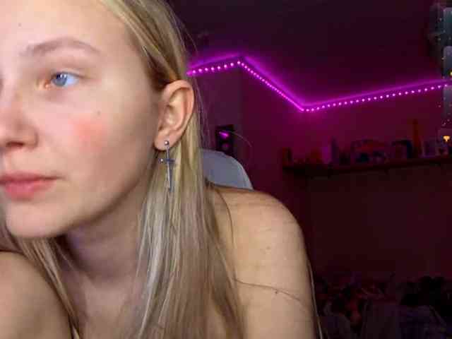 MilagroKailey webcam