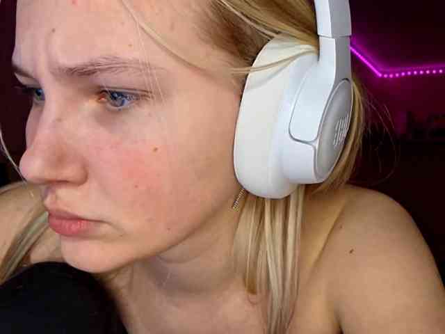 MilagroKailey webcam