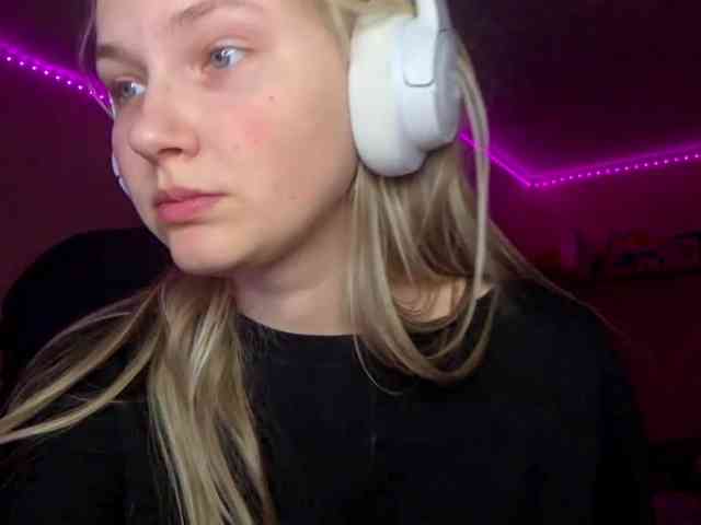 MilagroKailey webcam