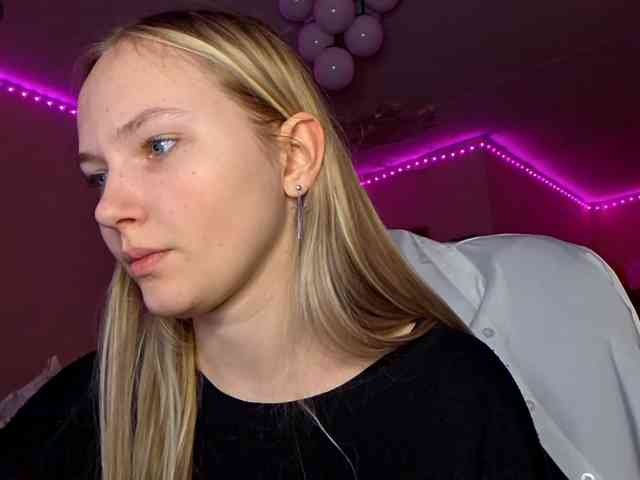 MilagroKailey webcam